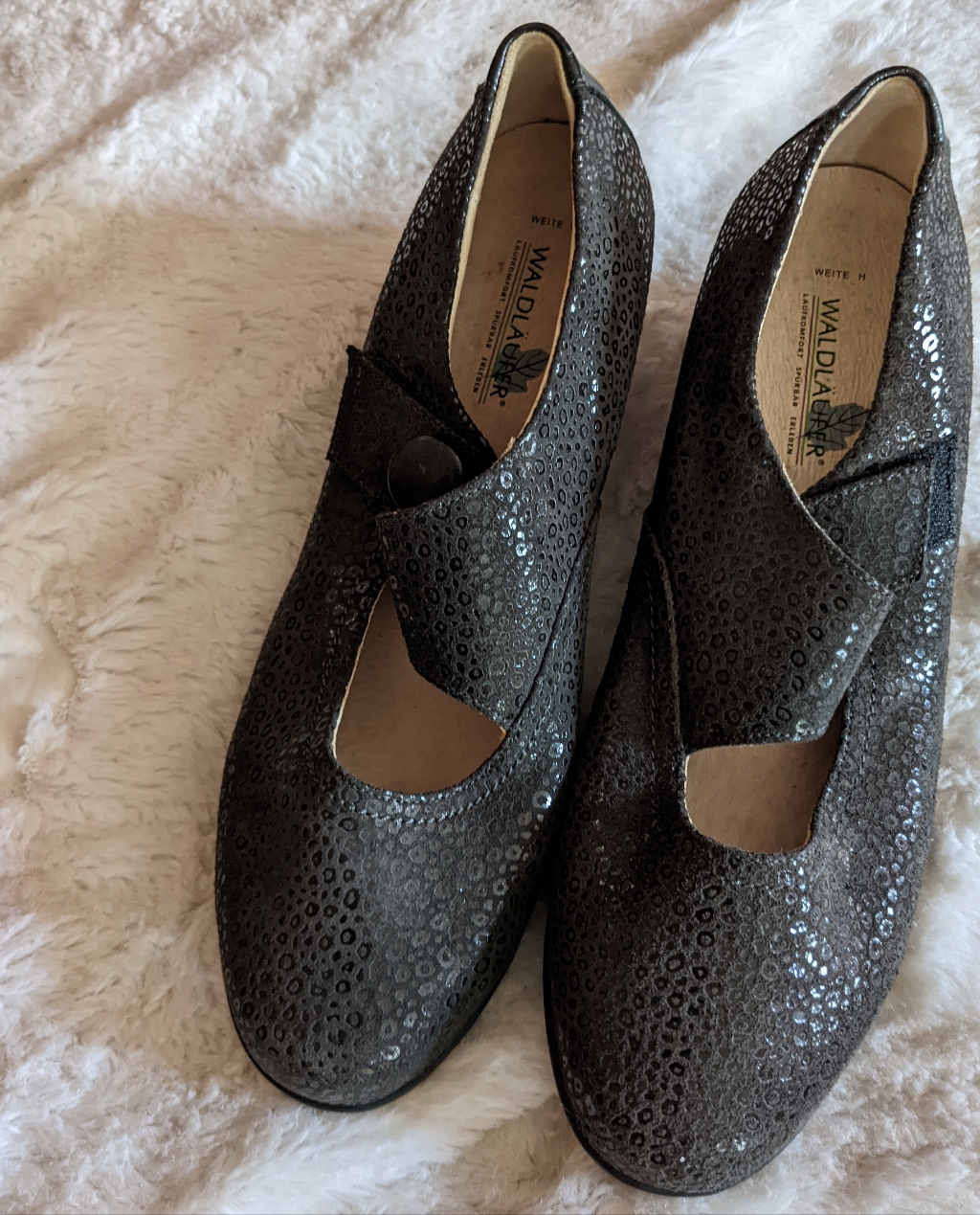 Waldlaufer Asymmetrical Maryjane Walking Shoe